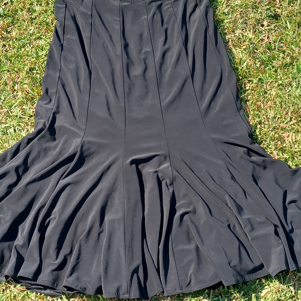 Joseph Ribkoff skirt - Picture 3 of 4